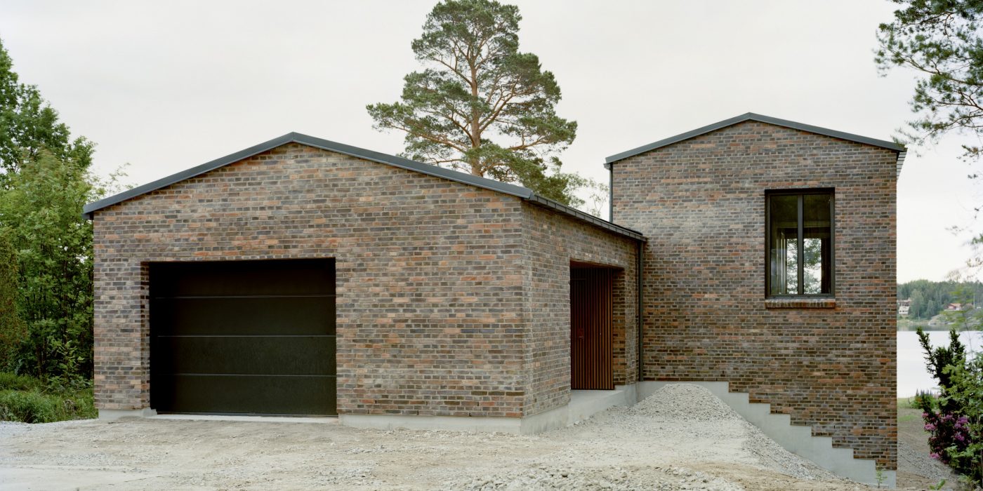 House Juniskar, single-family housing with facing bricks; Brick Award Nominee 2018; Hernabssib Hiller Lundberg Arkitekter; Photo: Mikael Olsson