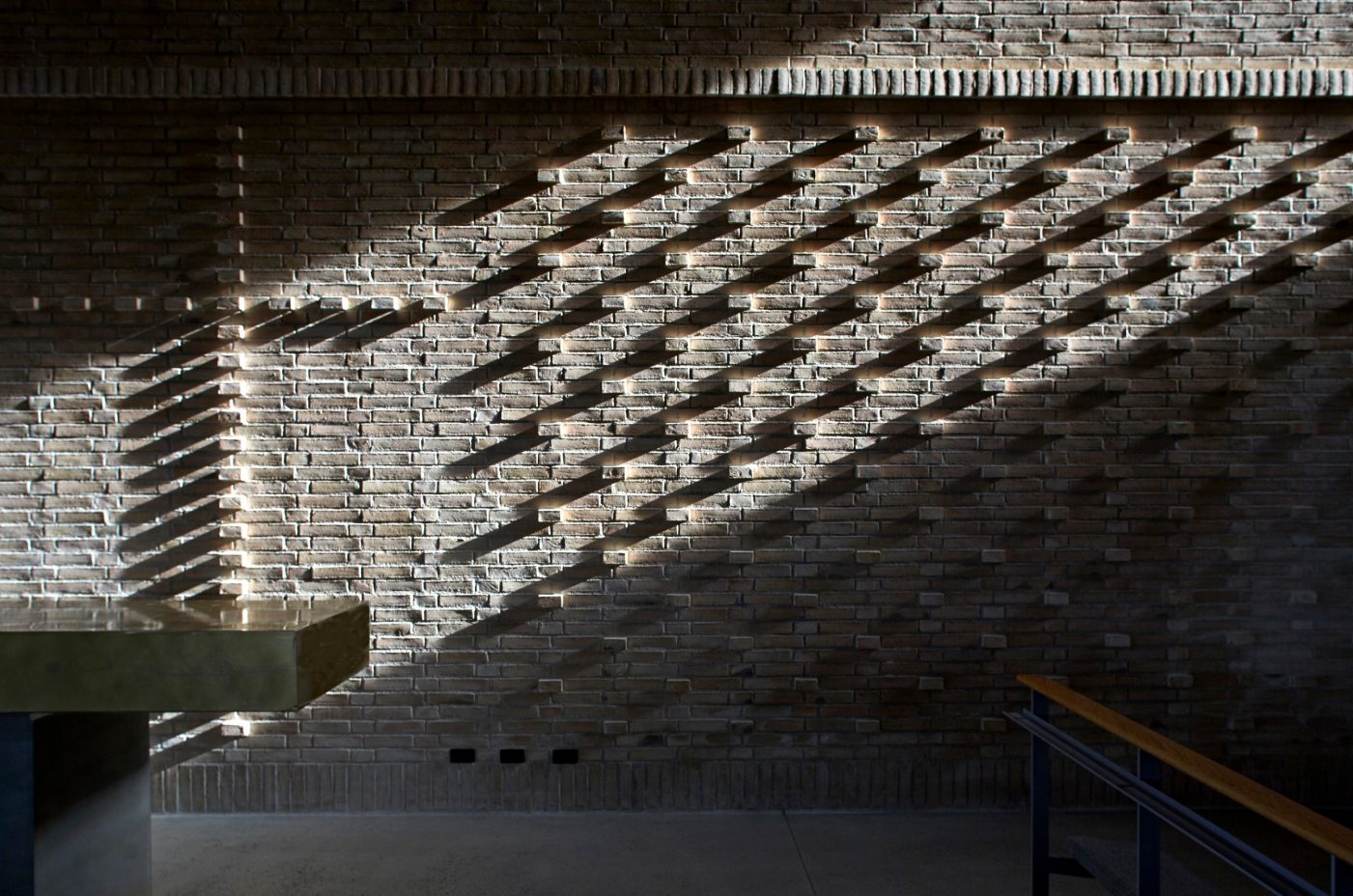 Mursten: EW2172 Avignong Coal | Hvinningdal Kirke