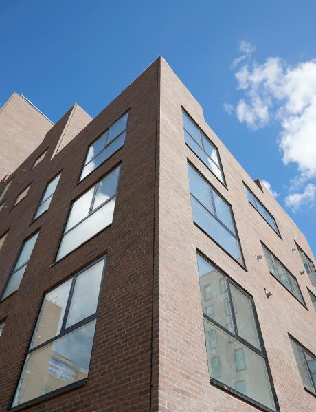 Apartment building, Strandholmen at Strandlodsvej, Facing Bricks W 112 Brun Valmue and W 450 Jern 