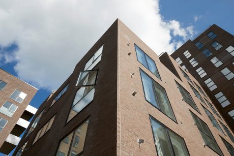 Apartment building, Strandholmen at Strandlodsvej, Facing Bricks W 112 Brun Valmue and W 450 Jern 