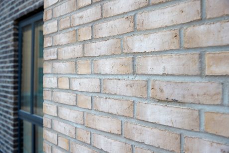 Apartment building, Jernstoeberigrunden in Odense, Facing Bricks W 447 Flint and W 479 Sand