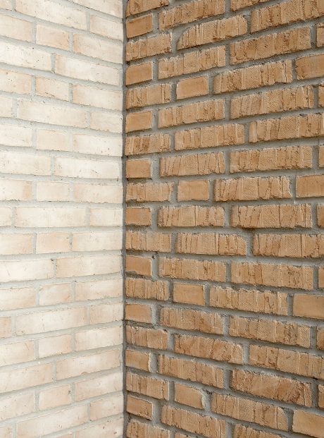 Apartment building, Jernstoeberigrunden in Odense, Facing Bricks W 447 Flint and W 479 Sand