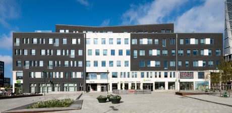 Apartment Building & Restaurant & Shops in Malmoe, Facing Brick, W 449 Kol