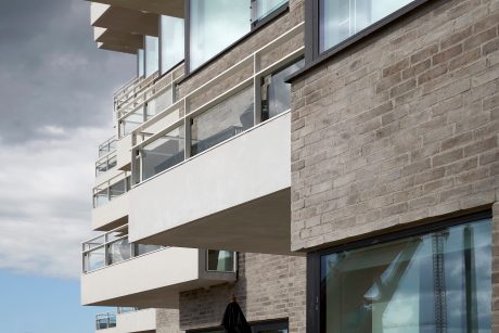 Apartment building, Havnebryggen on Islandsbrygge, Facing Brick W 450 Jern