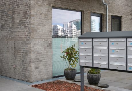 Apartment building, Havnebryggen on Islandsbrygge, Facing Brick W 450 Jern