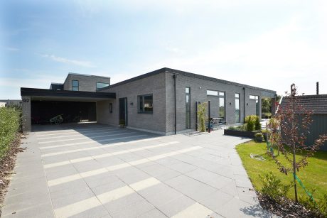 Single family house at Laksedalen in Brabrand, Facing Brick W 450 Jern