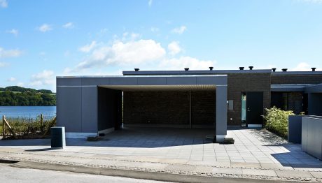 Terraced houses at Sdr. Egevej in Ry, Facing Brick W 450 Jern