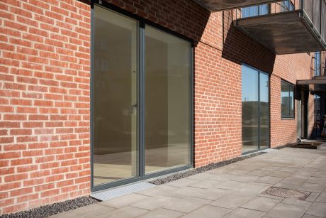Apartment Building in Valby, Facing Brick W 465 Roed Nuanceret
