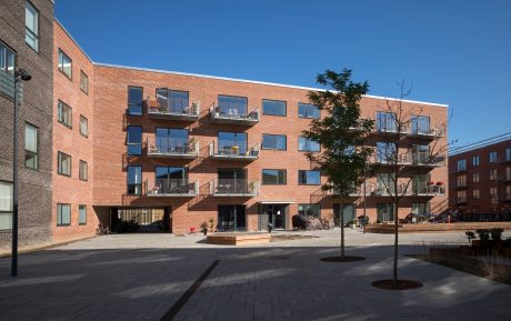 Apartment Building in Valby, Facing Brick W 465 Roed Nuanceret