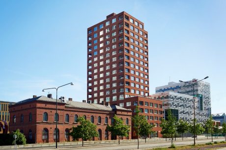 Appartment Building in Malmoe, Facing Brick, W 465 Roed Nyanserad