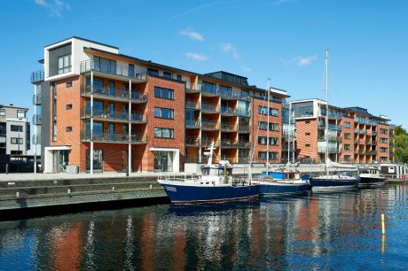 Apartment Buildning in Landskrona, Facing Brick, W 409 Valmue, W 492 Roed Nyanserad kolbraend