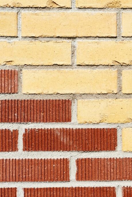 Sportcenter in Huskvarna, Facing Brick, Gul Spanad, Roed Spanad, Roed Rafflad