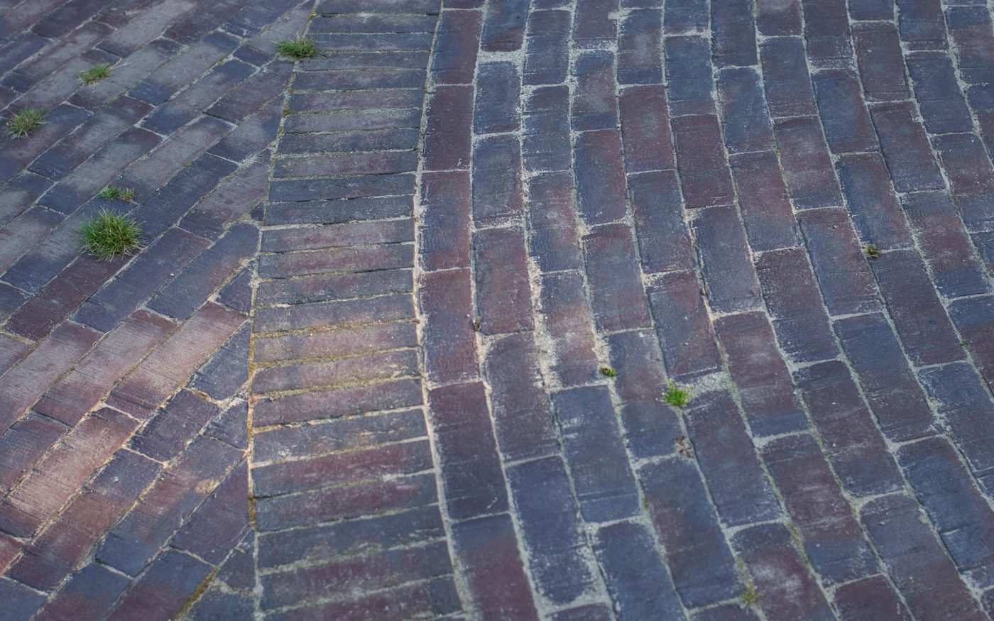 Jyske Aas Porten in Hjallerup, Landscape, Penter Paver, Juist