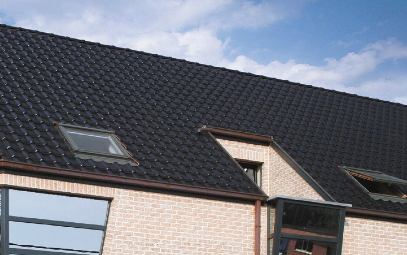 KORAMIC ROOFING PRODUCTS

Alegra antraciet 
Kleine steenweg 8
3130 Begijnendijk
09/04