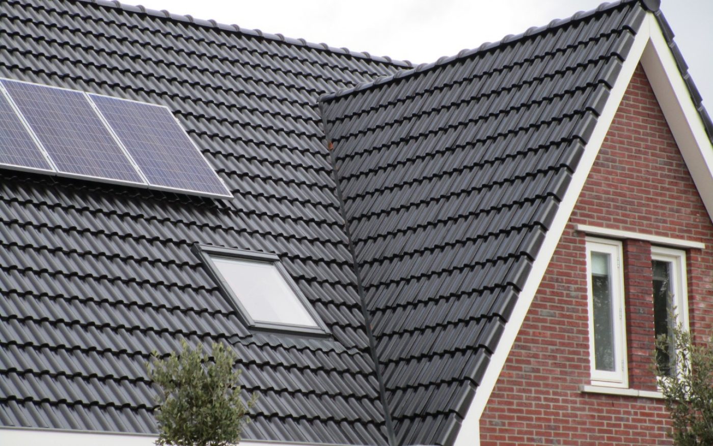 Modula Zwart Edel-Engobe 745 | New Construction Open - Detached, Half Open and Enclosed Houses | Burgemeester Mijnlieffstraat - Dominee Pareaulaan - Molendwarsveldstraat - De Sluis, Anna Paulowna | Contractor: Kuin, Bovenkarspel | Completion Date: 2015-01-01