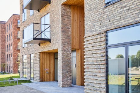 Fasadtegel: EW3255 Red Shade - EW3373 Safari | Enghaven, Danmark