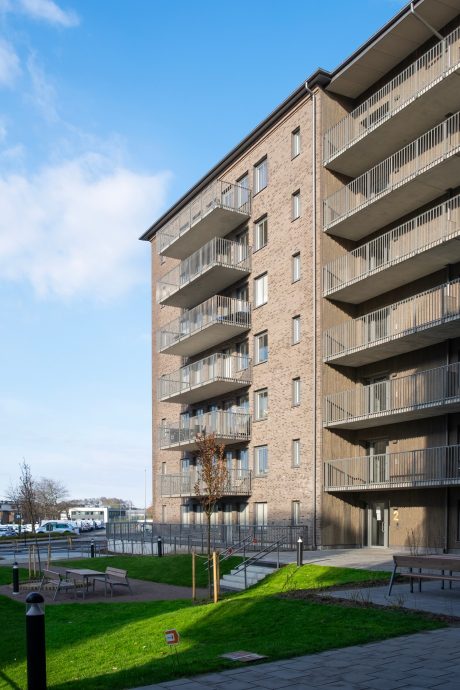 Fasadtegel: EW0451 Stål | Brf. Prefekten