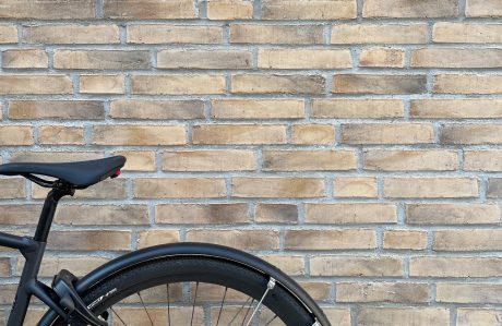 Den gamle skole, Messing