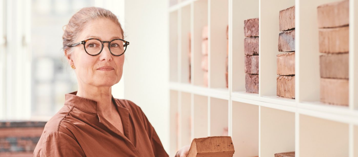 Employee Egernsund Wienerberger