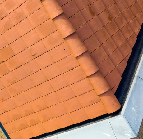 Taktegel - Datura Naturrød - Oluf Bagers Plads, Danmark