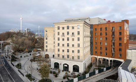 Brick: EW2136 Light Coal - EW2166 Sisteron - EW0409 Valmue | Liseberg Grand Curiosa Hotel, Göteborg