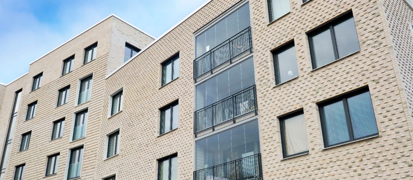 Apartment Building in Malmoe, Facing Brick, W 105 Ingefaer