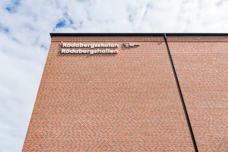 Fasadtegel: EW0409 Valume | Rödabergsskolan, Sverige