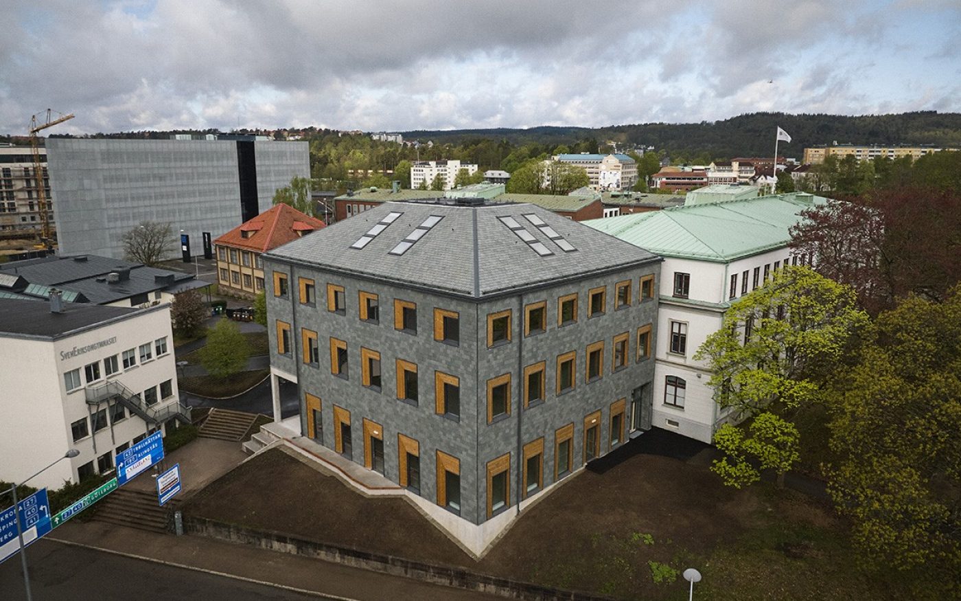 Skärmtegel: Skiffer US Green | Sven Eriksongymnasiet