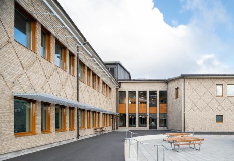 Fasadtegel: EW2438 White Bison | Västerbergssskolan, Mölndal