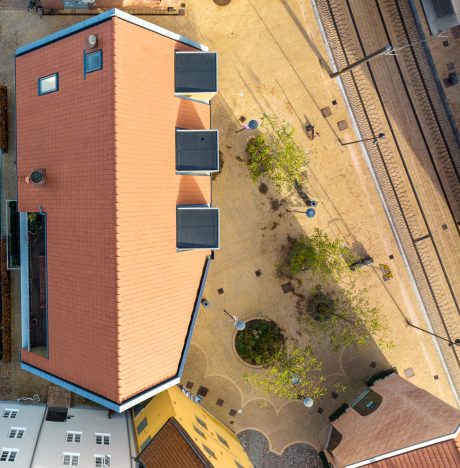 Taktegel - Datura Naturrød - Oluf Bagers Plads, Danmark