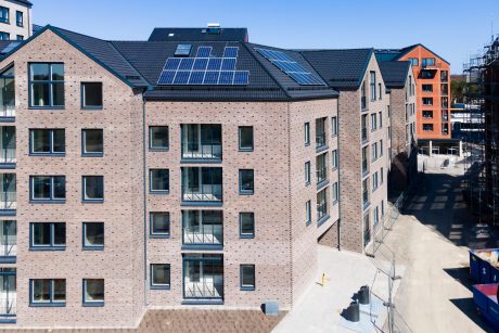 Fasadtegel: EW0109 Hvid Marmor - EW0447 Flint - EW0454 Sort Onyx - EW0465 Rød nuancered | Saftstationen, Sverige