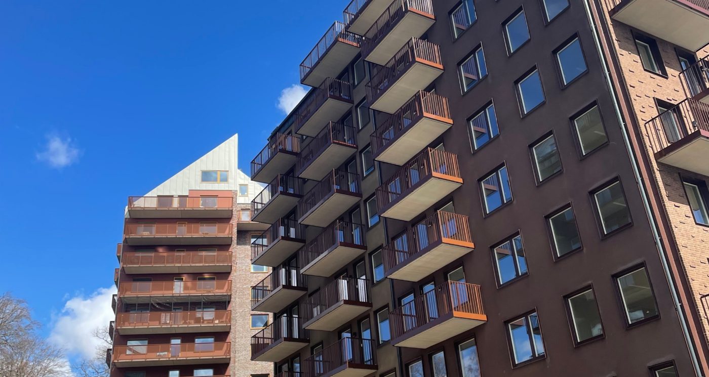 Fasadtegel: EW0309 Röd - EW0477 Mahogny - EW2165 Antibes | Kv. Skogsvaktaren