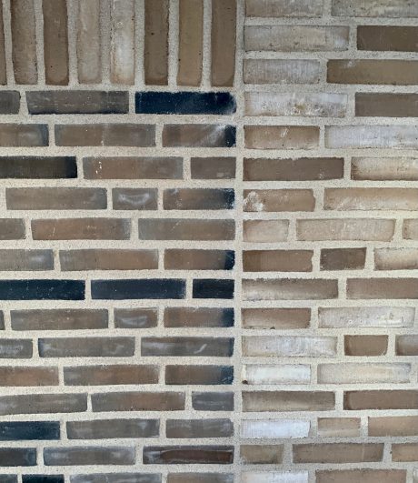 Brick: EW2135 White Bonasus - EW2723 Black Etna | Älvsjö, Sweden