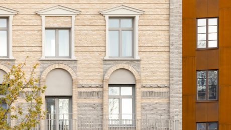 Brick: EW2136 Light Coal - EW2166 Sisteron - EW0409 Valmue | Liseberg Grand Curiosa Hotel, Göteborg