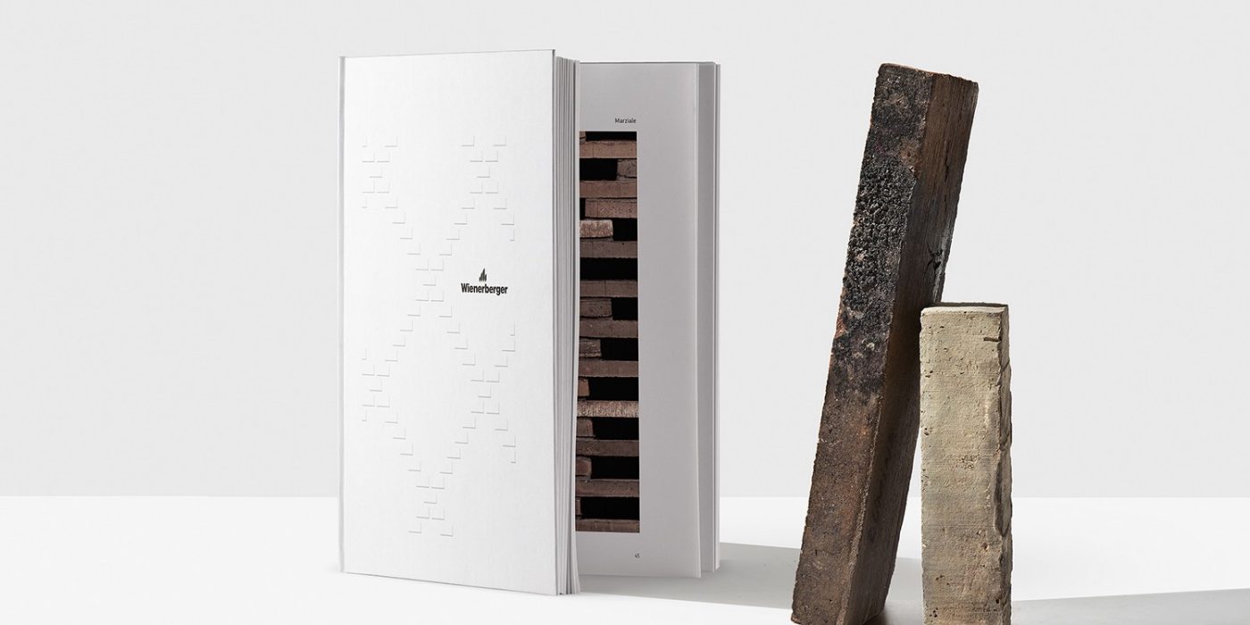 Bog om teglstein - mockup