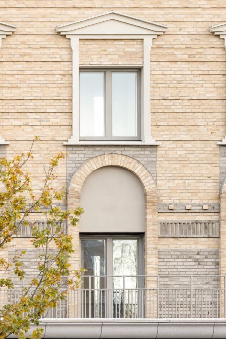 Brick: EW2136 Light Coal - EW2166 Sisteron - EW0409 Valmue | Liseberg Grand Curiosa Hotel, Göteborg