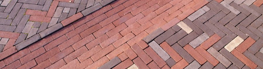 New construction outdoor space | Service center, Rucphen | Pavers mix: Nero, Omber, Paviona and Siena DF | Architect: Elings landscape, Heeswijk-Dinther | Client: Township Rucphen | Contractor: Van Esch, Berkel-Enschot | Realization: 2012