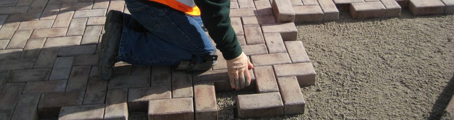 Machinaal straten | Landgoed Driessen, Waalwijk