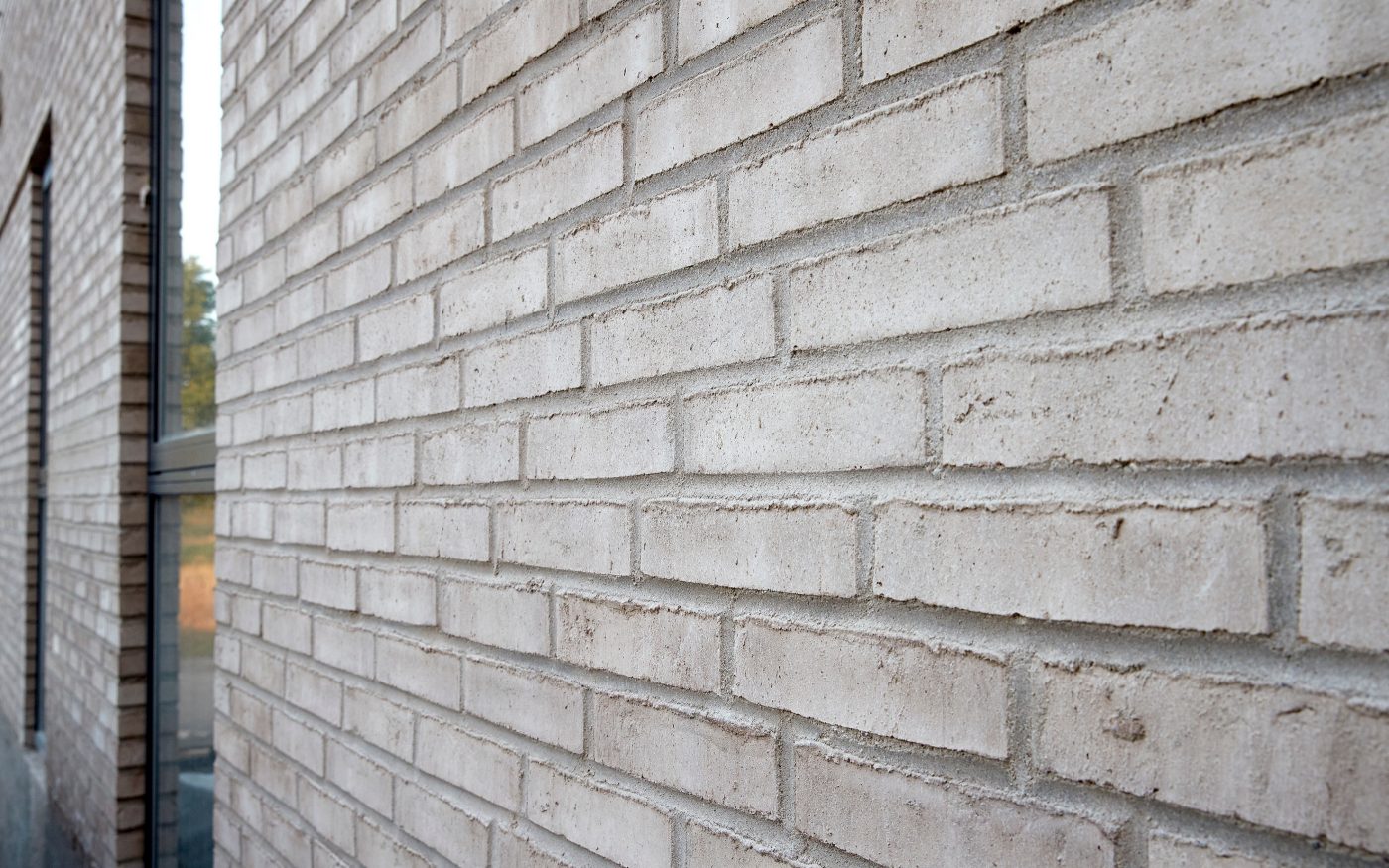 Apartment Building in Koege, Facing Brick Hvid Marmor