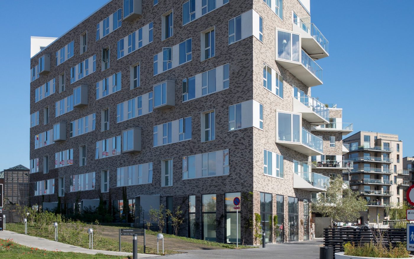 Apartment Building in Copenhagen, Mix of Facing Bricks W 450 Jern and W 447 Flint